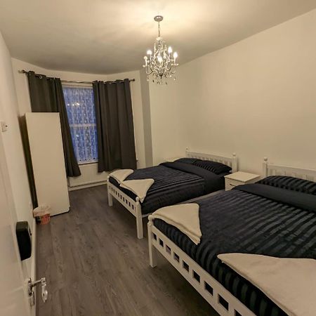 Rayan'S Lodge Stratford ロンドン エクステリア 写真