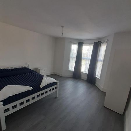 Rayan'S Lodge Stratford ロンドン エクステリア 写真