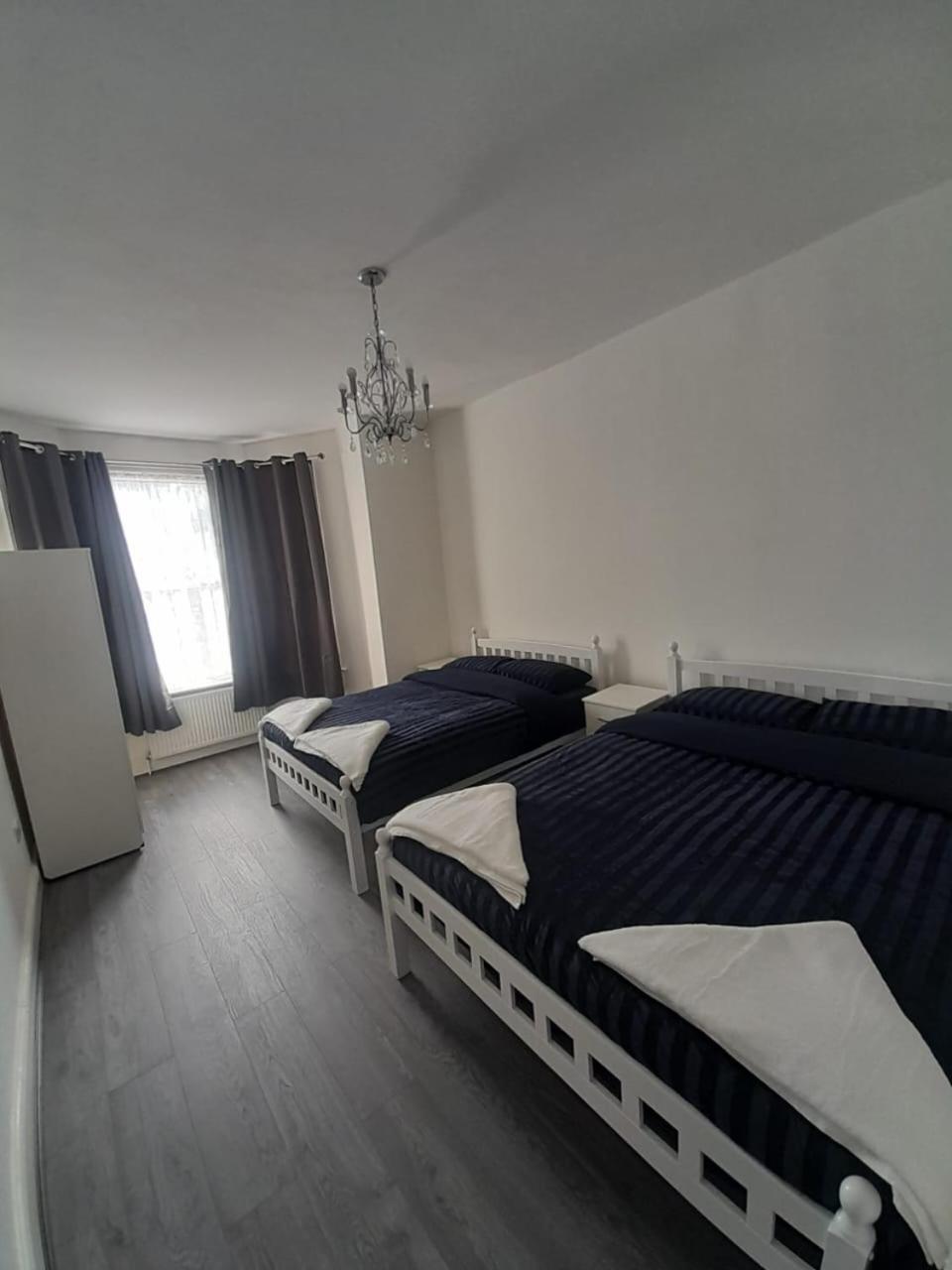 Rayan'S Lodge Stratford ロンドン エクステリア 写真