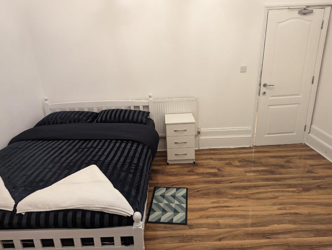 Rayan'S Lodge Stratford ロンドン エクステリア 写真