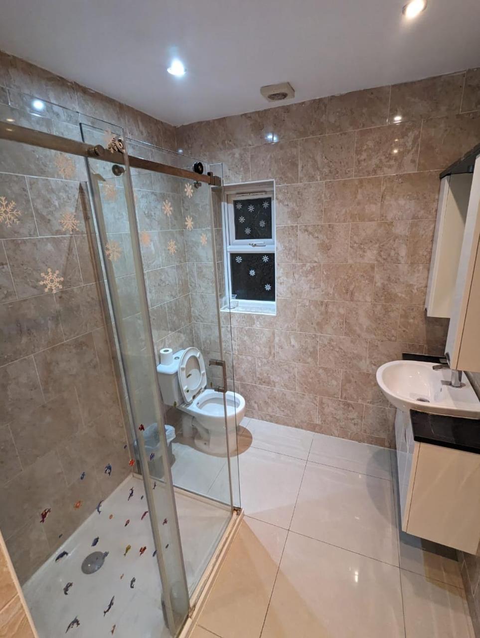 Rayan'S Lodge Stratford ロンドン エクステリア 写真